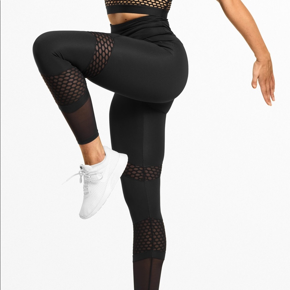 🖤NWOT🖤 Black Better Bodies Waverly Tights with Mesh Accents